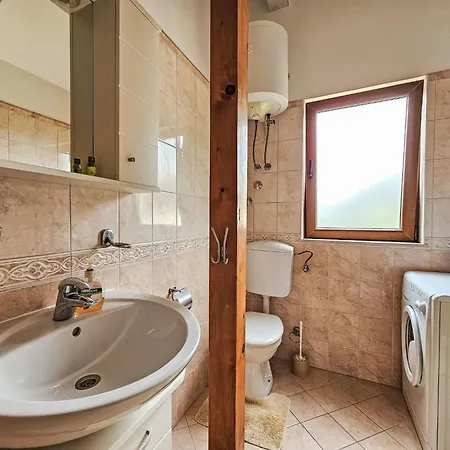Lucic-5 By Interhome *